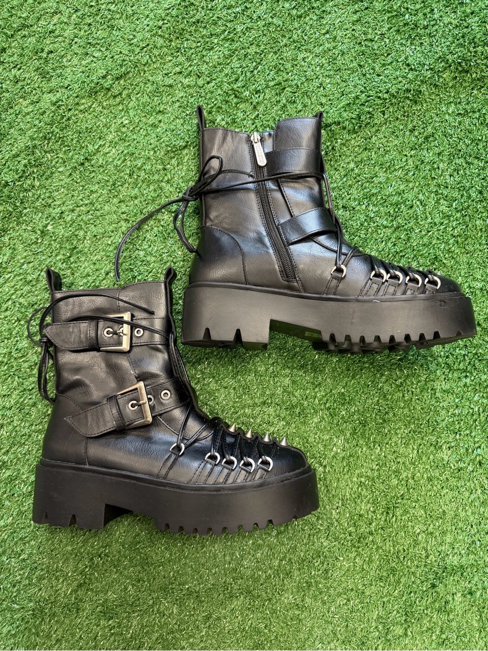 KILLSTAR Disaster Combat Boots (8)